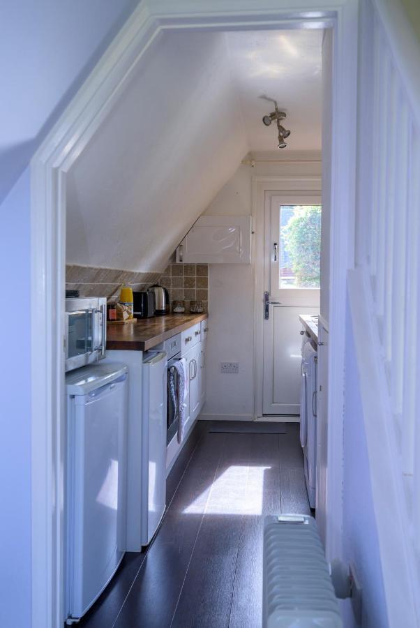 Escape To A Clifftop Chalet With Pool And Tennis Onsite - 1A Kingsdown Holiday Park Екстер'єр фото