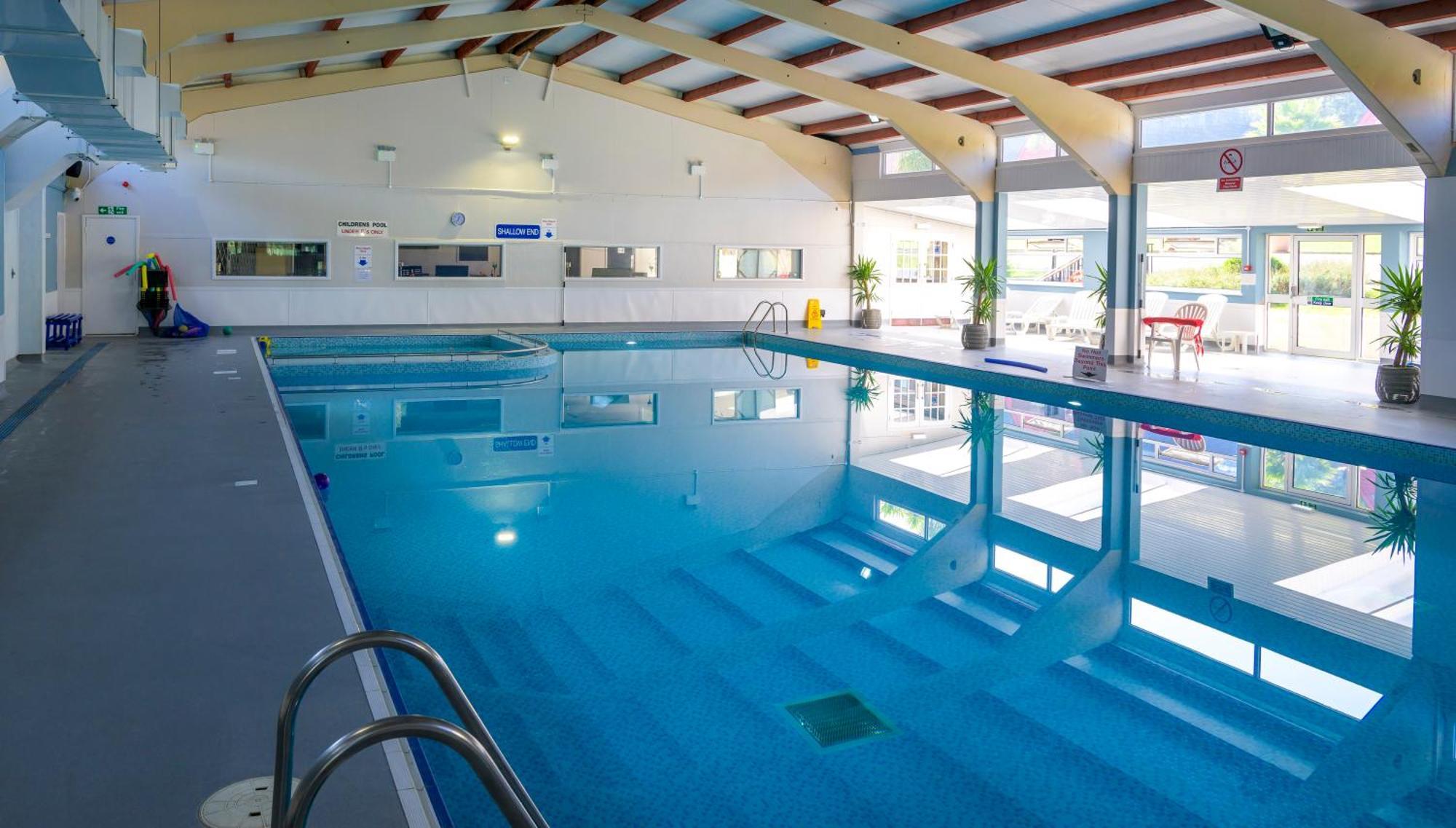 Escape To A Clifftop Chalet With Pool And Tennis Onsite - 1A Kingsdown Holiday Park Екстер'єр фото